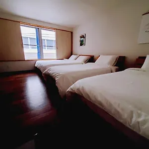 Guest house Rooms, Tokyo
